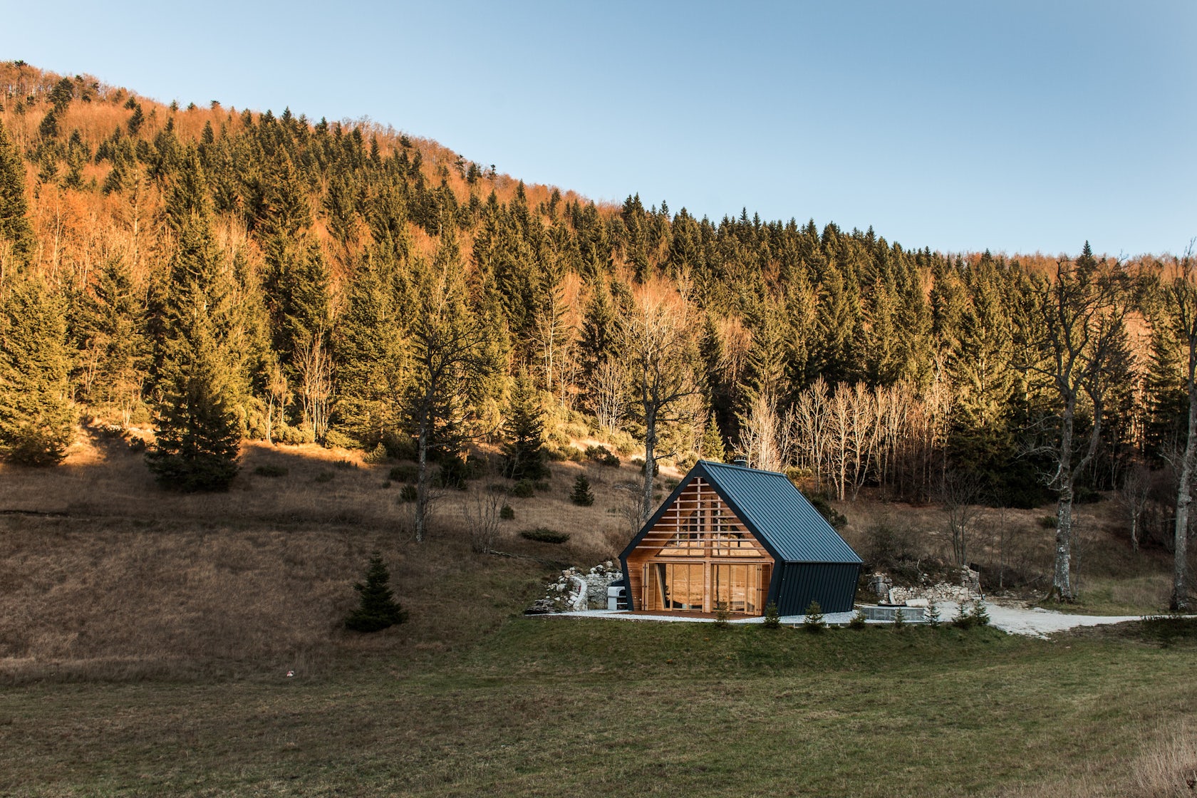 © studio PIKAPLUS